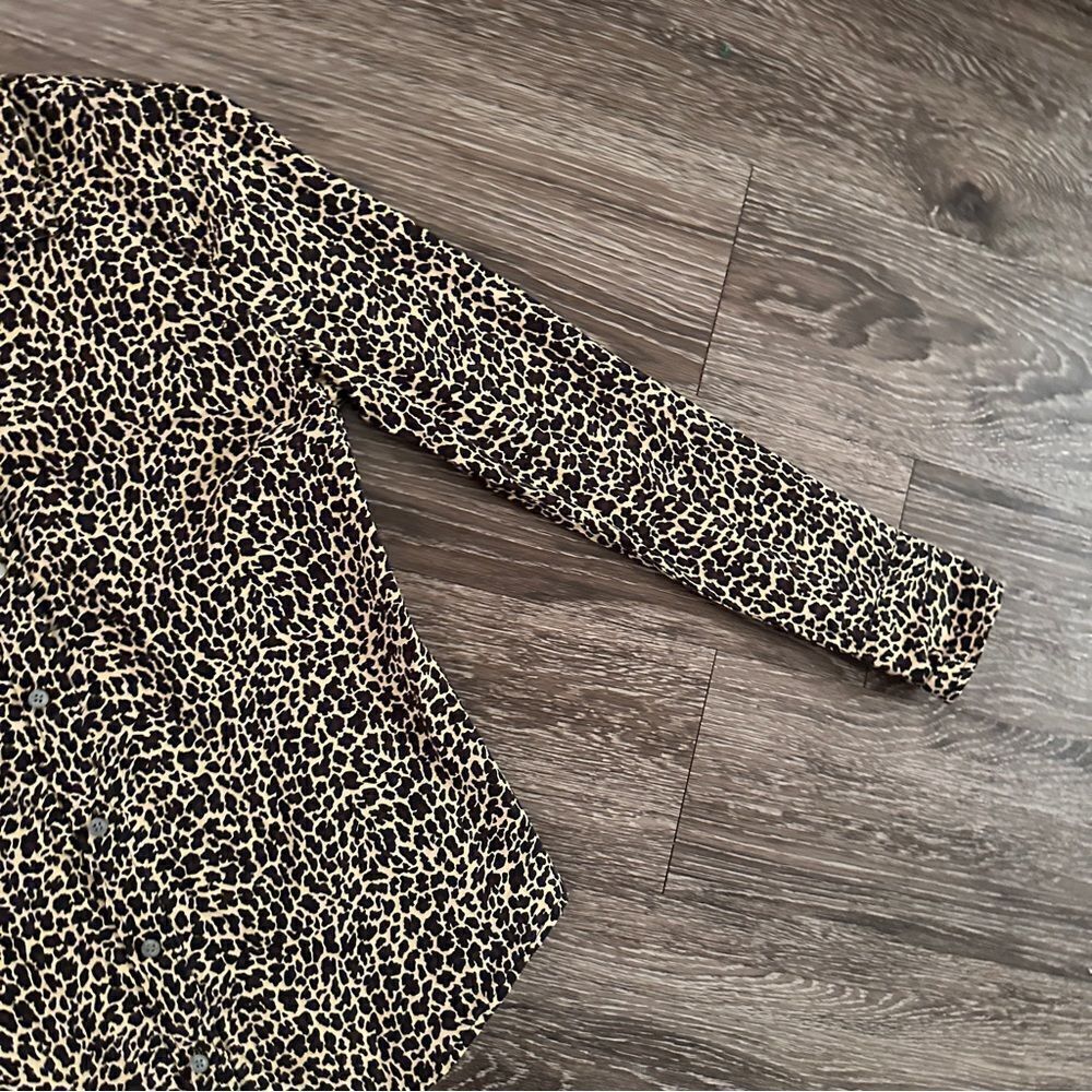 J. crew Slim Leopard Button Down - Picture 4 of 7